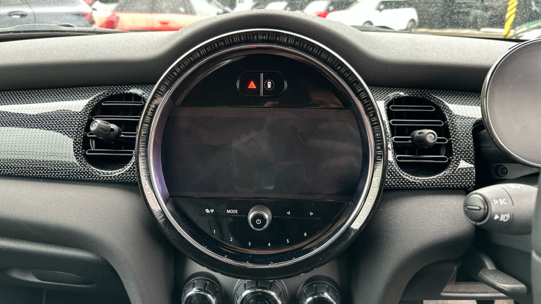 MINI Hatchback 1.5 Cooper Exclusive 3dr Auto Petrol Hatchback